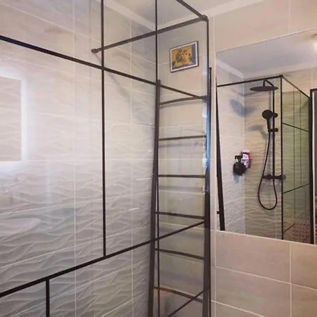 Апартаменты Premium, Proche Faculte & Centre Ideal Digital Nomad